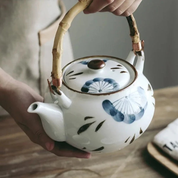 White Painted Ceramic Tea Pot-ToShay.org