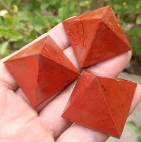 Red Stone Pyramid-ToShay.org