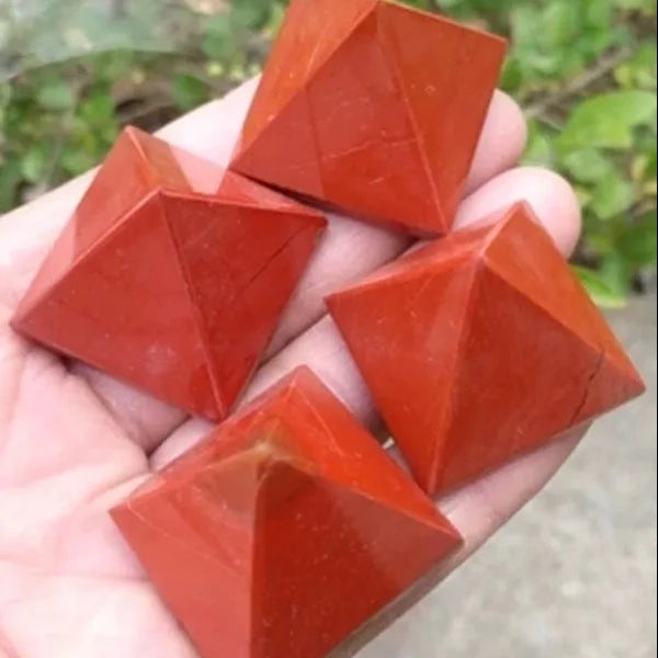 Red Stone Pyramid-ToShay.org