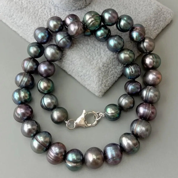Black Pearl Bead Necklace-ToShay.org