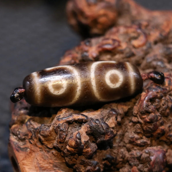 Tibetan Agate Eyes Dzi Bead-ToShay.org
