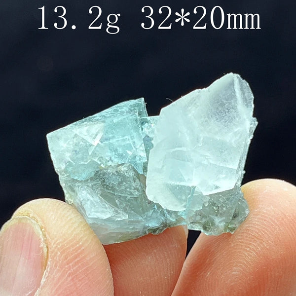 Blue Green Fluorescent Calcite-ToShay.org