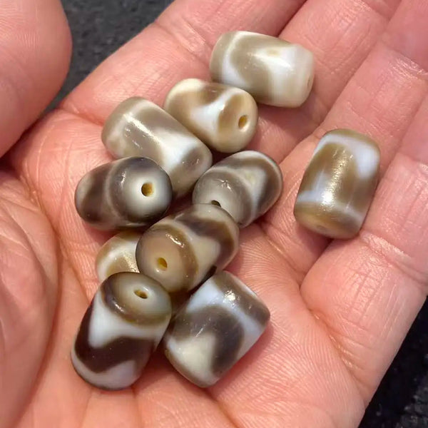 Tibetan Agate Eye Dzi beads-ToShay.org