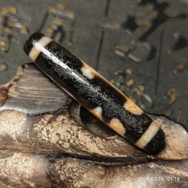 Tibetan Agate Dzi Beads-ToShay.org