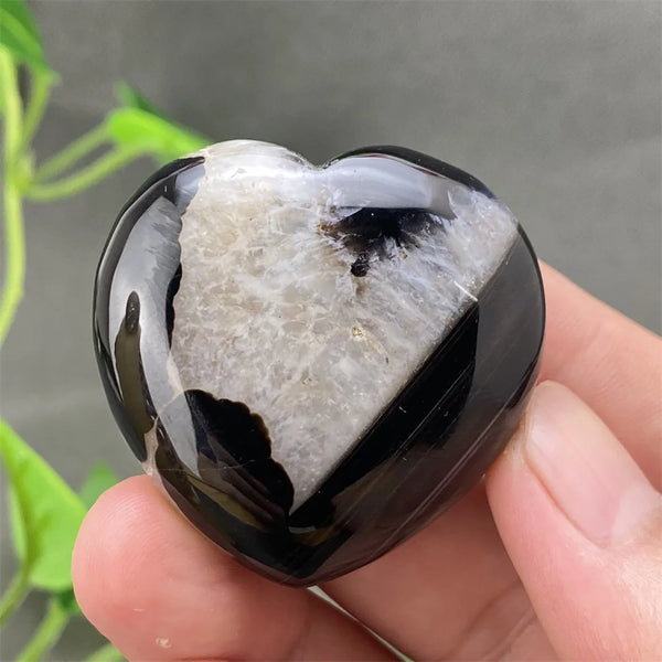 Black Agate Geode Heart-ToShay.org