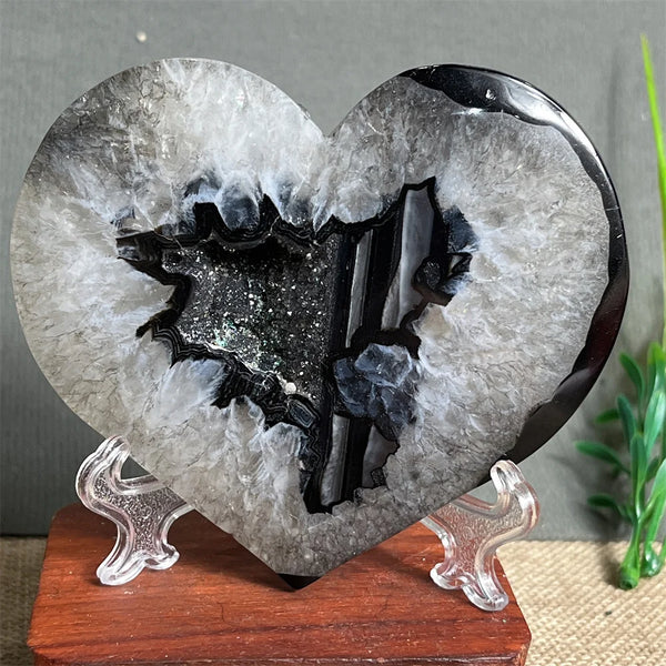 Black Agate Cluster Heart-ToShay.org