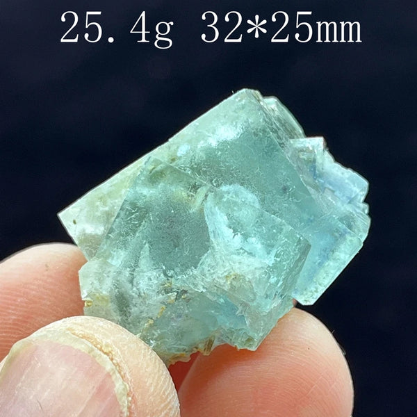 Blue Green Fluorescent Calcite-ToShay.org