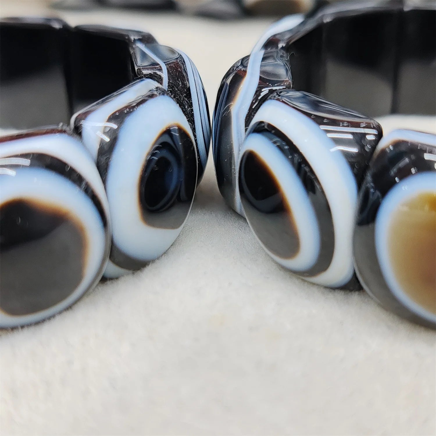 Black White Agate Bracelet-ToShay.org