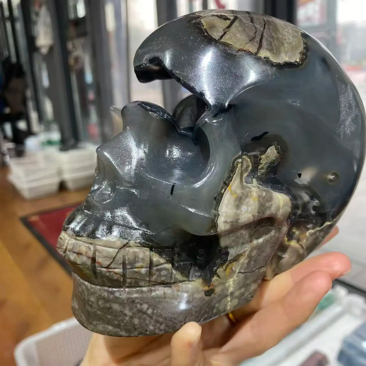 Black Fluorescent Agate Skull-ToShay.org