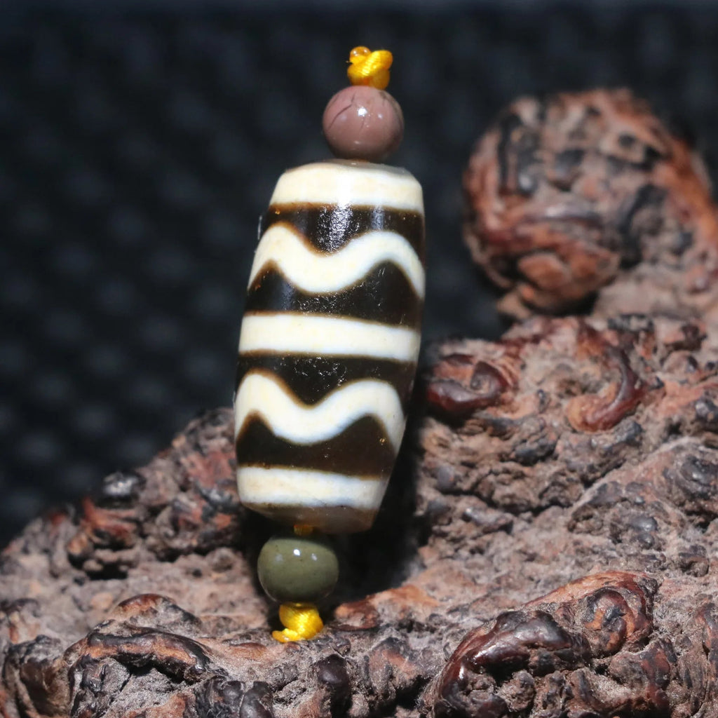 Tibetan Agate Eyes Dzi-ToShay.org