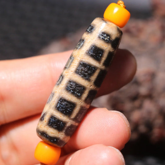 Tibetan Agate Eyes Dzi-ToShay.org