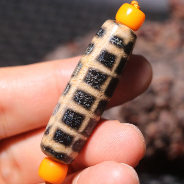 Tibetan Agate Eyes Dzi-ToShay.org