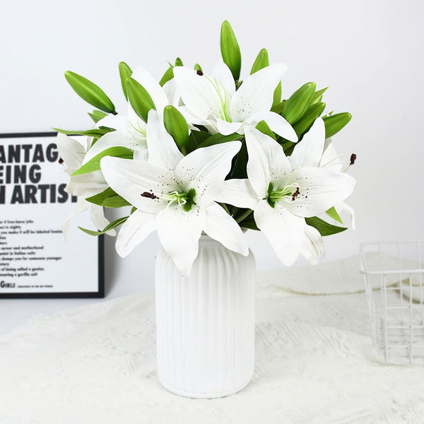 Lily Flower Bouquet-ToShay.org