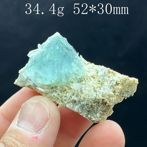 Blue Green Fluorescent Calcite-ToShay.org