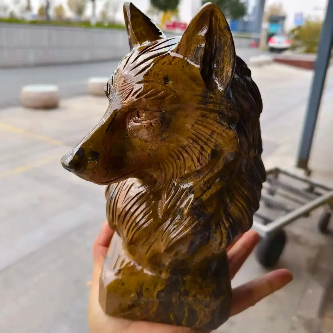 Gold Thread Stone Wolf Head-ToShay.org