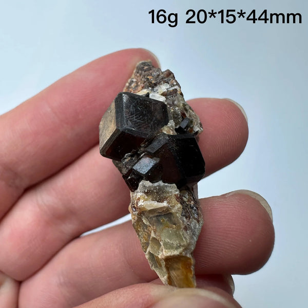 Red Garnet Quartz Crystals-ToShay.org