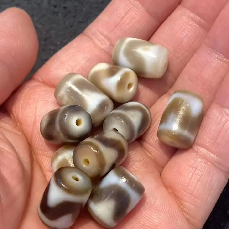 Tibetan Agate Eye Dzi beads-ToShay.org