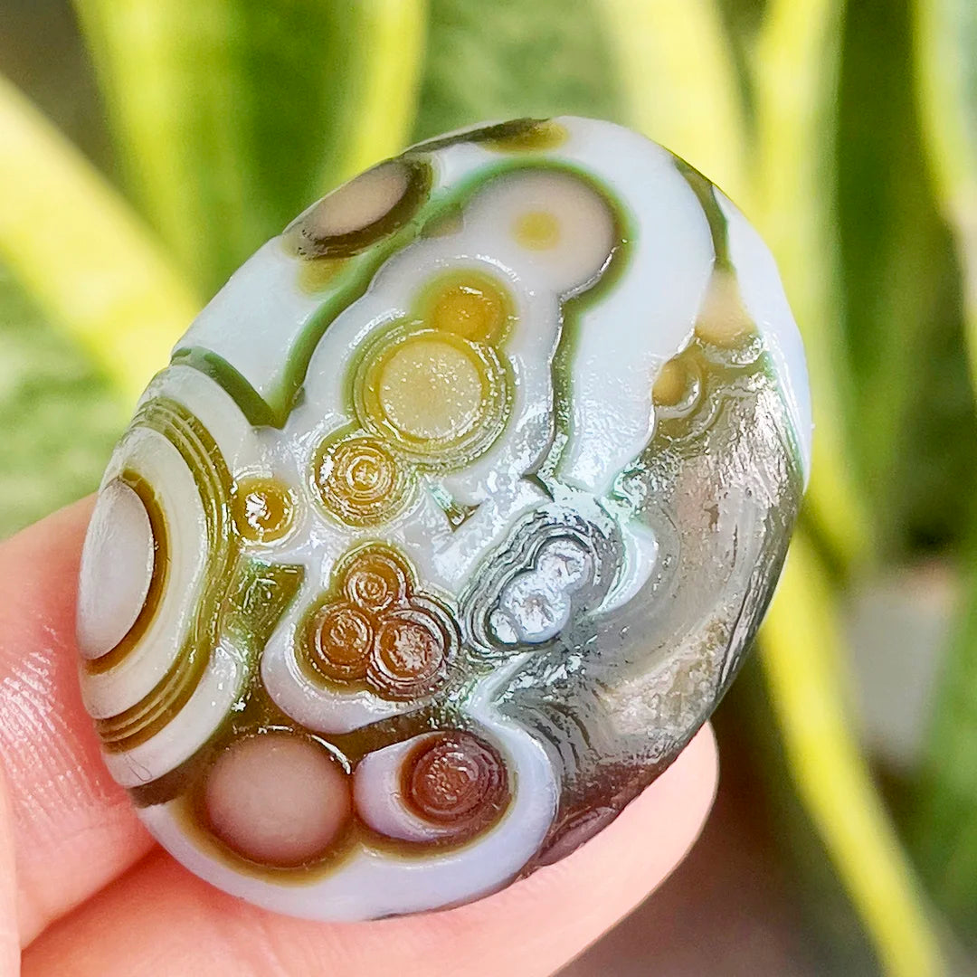 Yellow Green Sardonyx Agate-ToShay.org