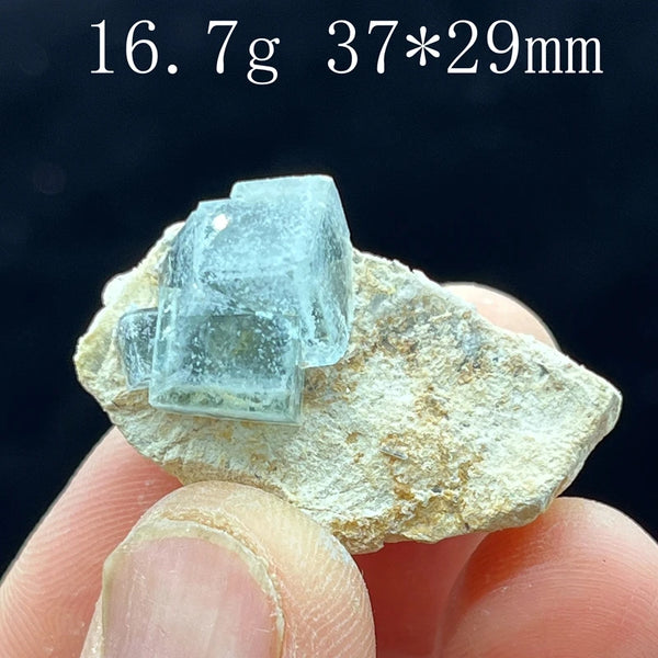 Blue Green Fluorescent Calcite-ToShay.org