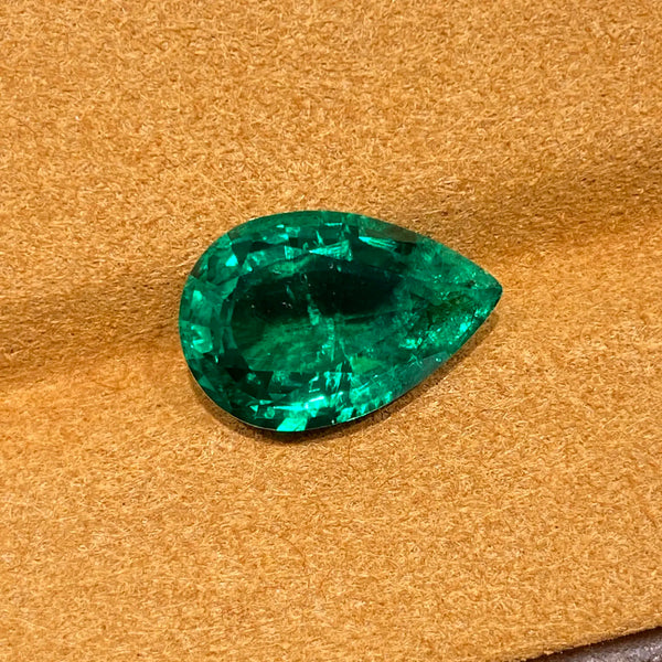 Green Emerald Gem Stone-ToShay.org