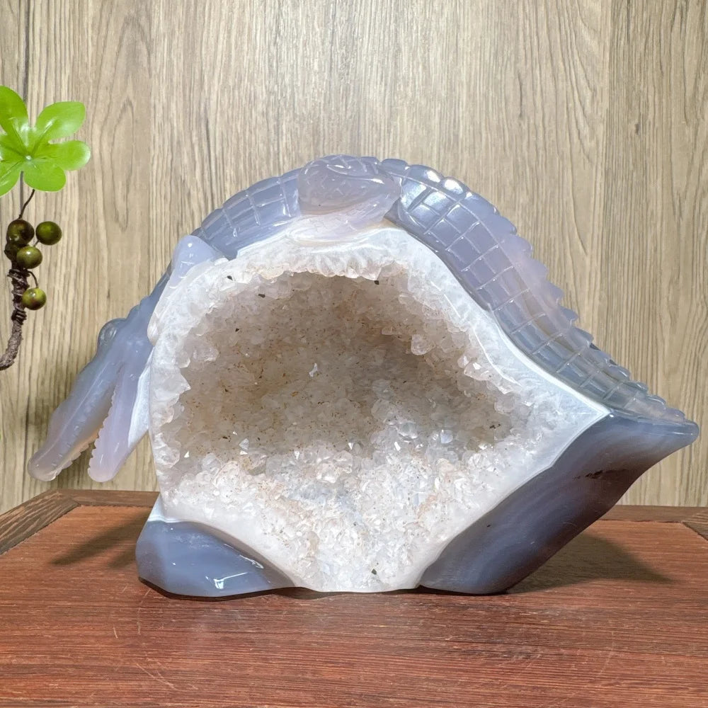 Grey Agate Geode Crocodile-ToShay.org