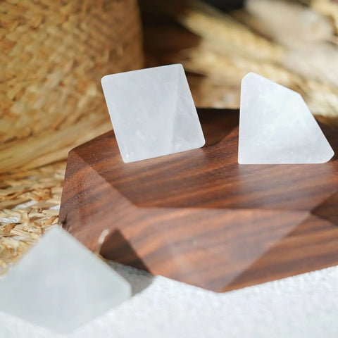 White Crystal Pyramid-ToShay.org