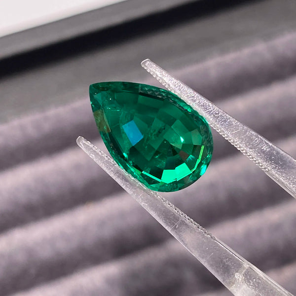 Green Emerald Gem Stone-ToShay.org