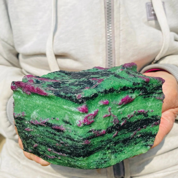 Green Ruby Zoisite Gemstone-ToShay.org