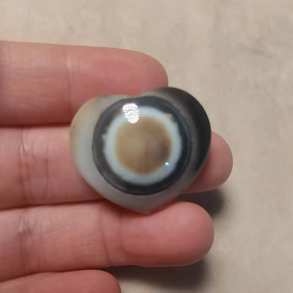 Tibetan Agate Dzi Heart-ToShay.org