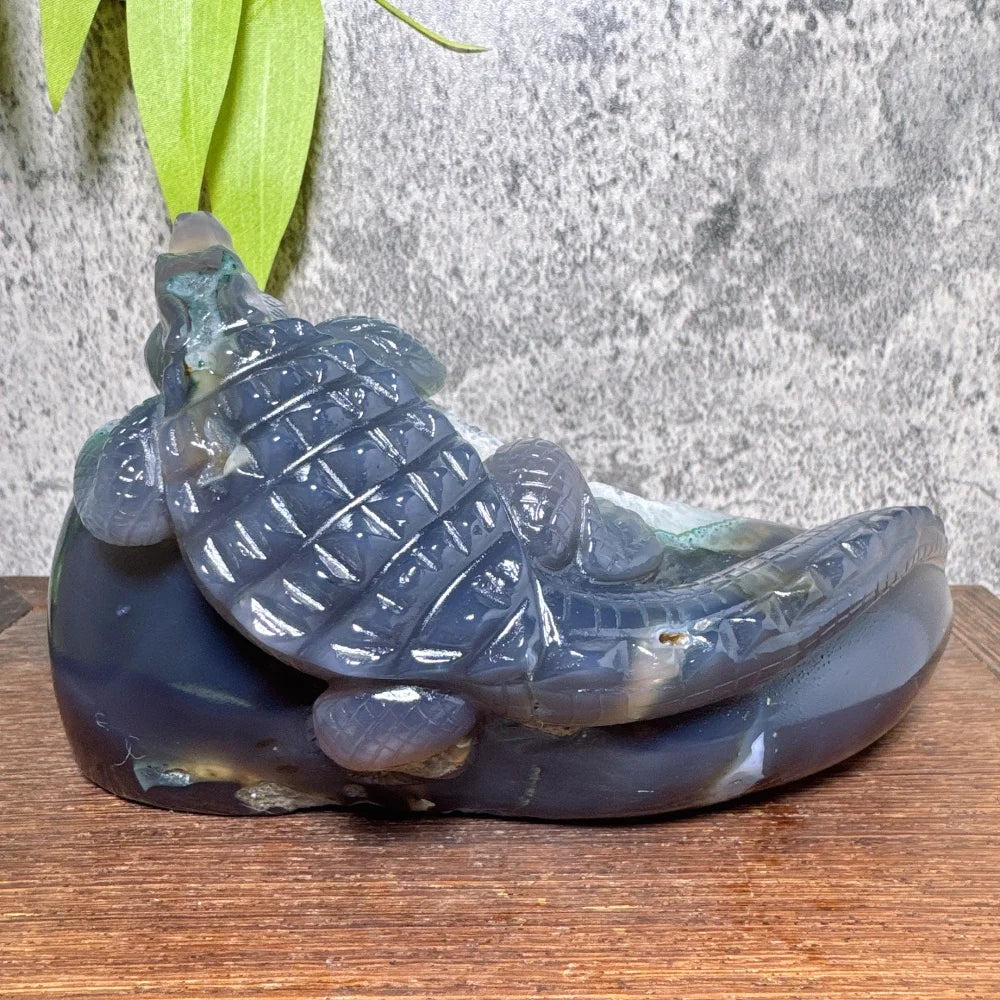 Grey Agate Crocodile-ToShay.org