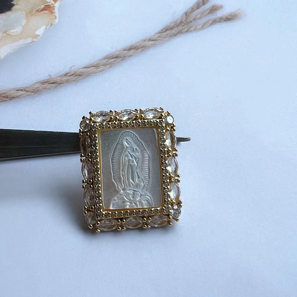 White Pearl Shell Pendant-ToShay.org