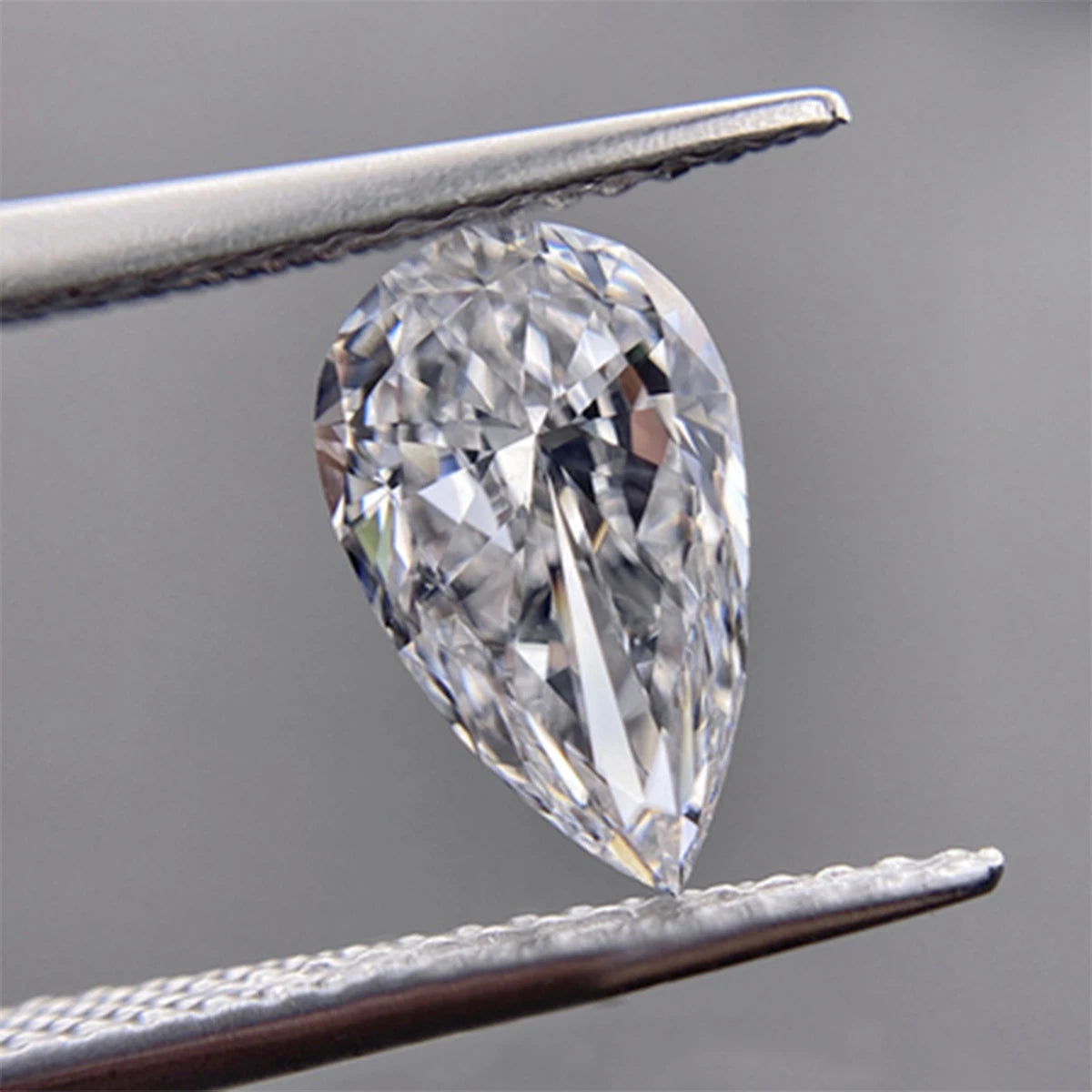 Clear Faceted Diamond-ToShay.org