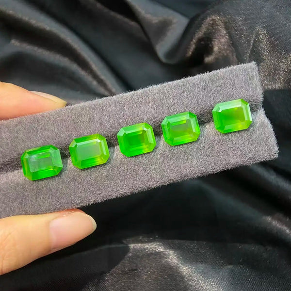 Green Yellow Fluorescent Emerald-ToShay.org