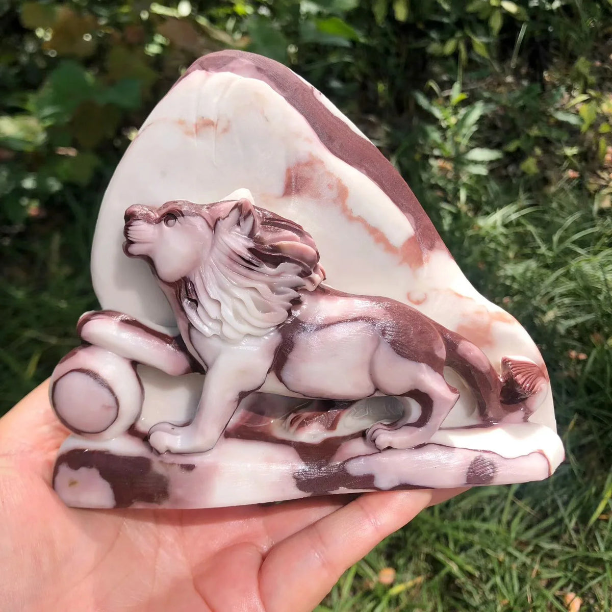 Red White Jade Lion-ToShay.org