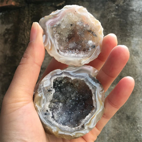 Grey Agate Geode Crystal-ToShay.org