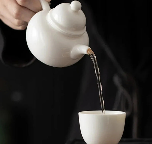 White Porcelain Teapots-ToShay.org