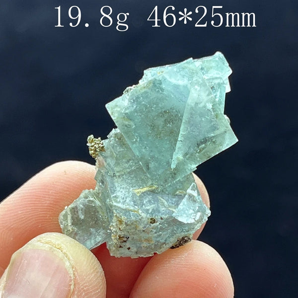 Blue Green Fluorescent Calcite-ToShay.org