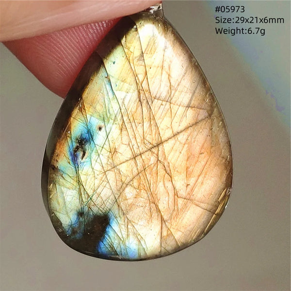 Blue Light Labradorite Pendant-ToShay.org