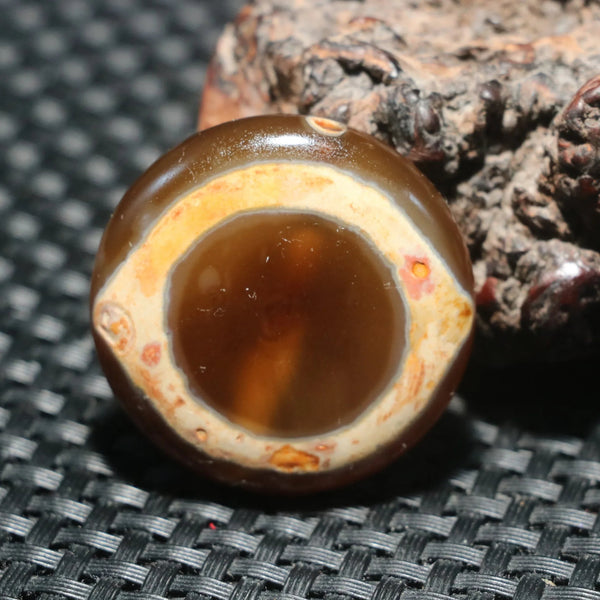 Tibetan Agate Eyes Dzi-ToShay.org