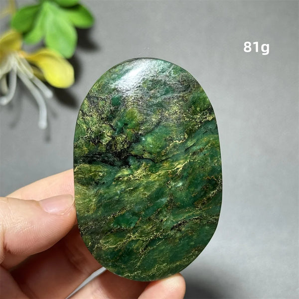 Green Emerald Quartz Palm Stone-ToShay.org