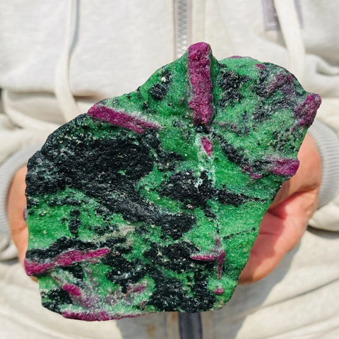 Green Ruby Zoisite Gemstone-ToShay.org