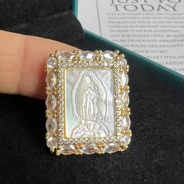 White Pearl Shell Pendant-ToShay.org