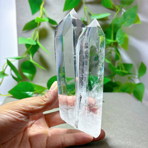 Clear Quartz Crystal Point-ToShay.org