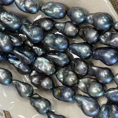 Black Pearl Fishtail Beads-ToShay.org