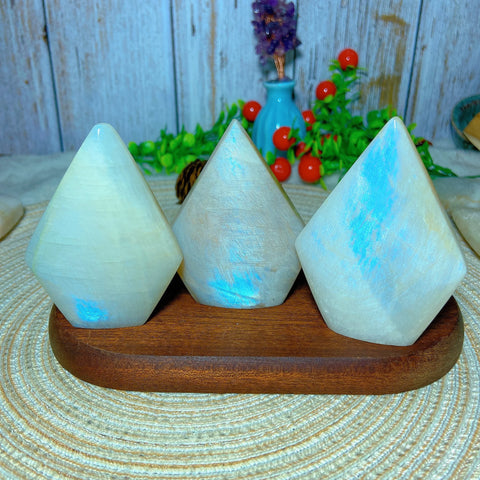 Blue Flash Moonstone Diamond-ToShay.org