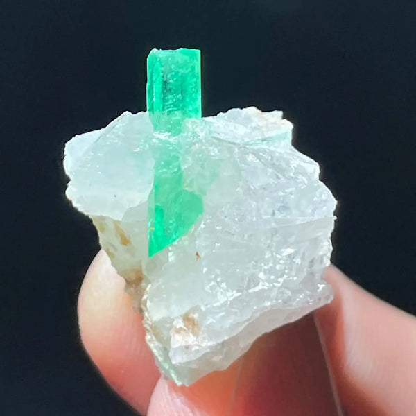Green Emerald Mineral Crystal-ToShay.org