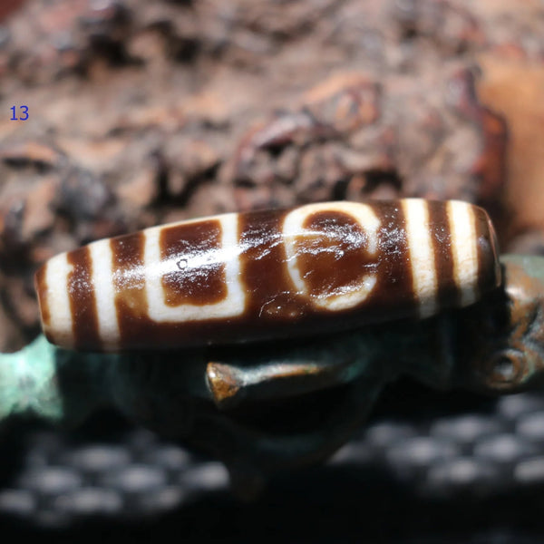 Tibetan Agate Eyes Dzi Bead-ToShay.org