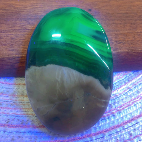 Fluorescence Volcanic Agate-ToShay.org