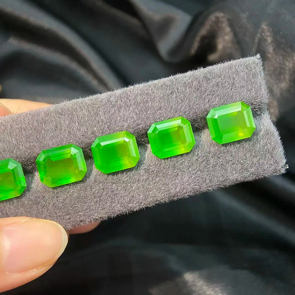 Green Yellow Fluorescent Emerald-ToShay.org