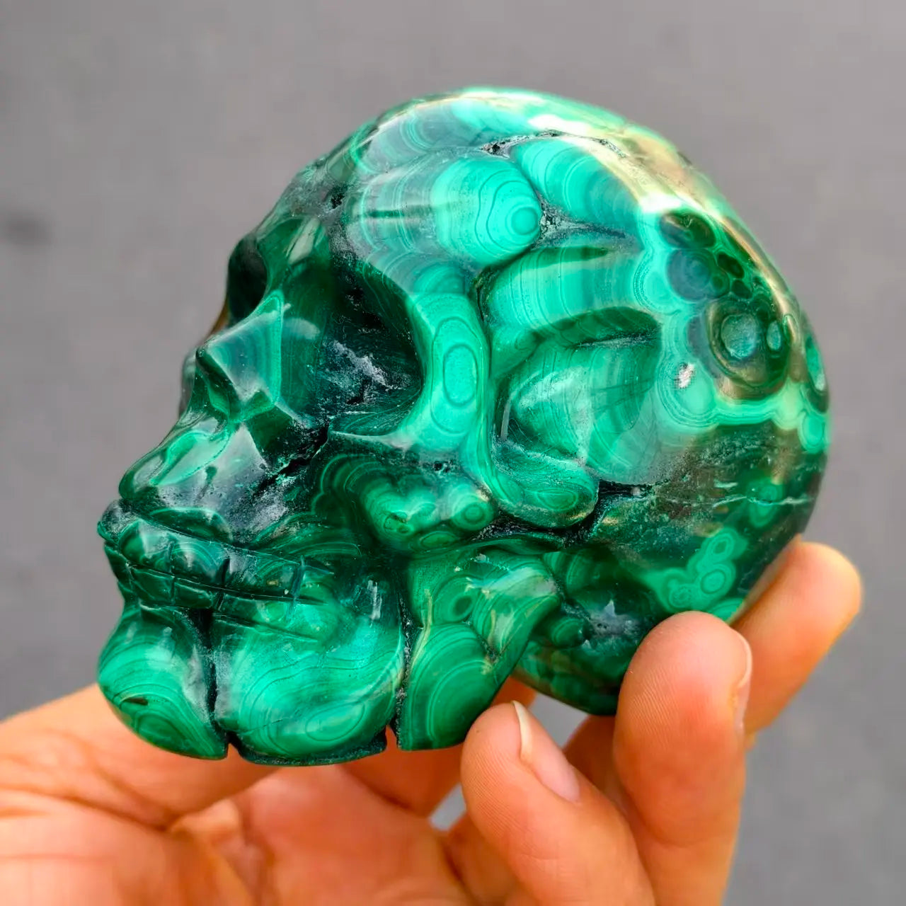 Natural Green Malachite Skull, Quartz Crystal Green Ore, Carved, Skull, Mineral Healing-ToShay.org